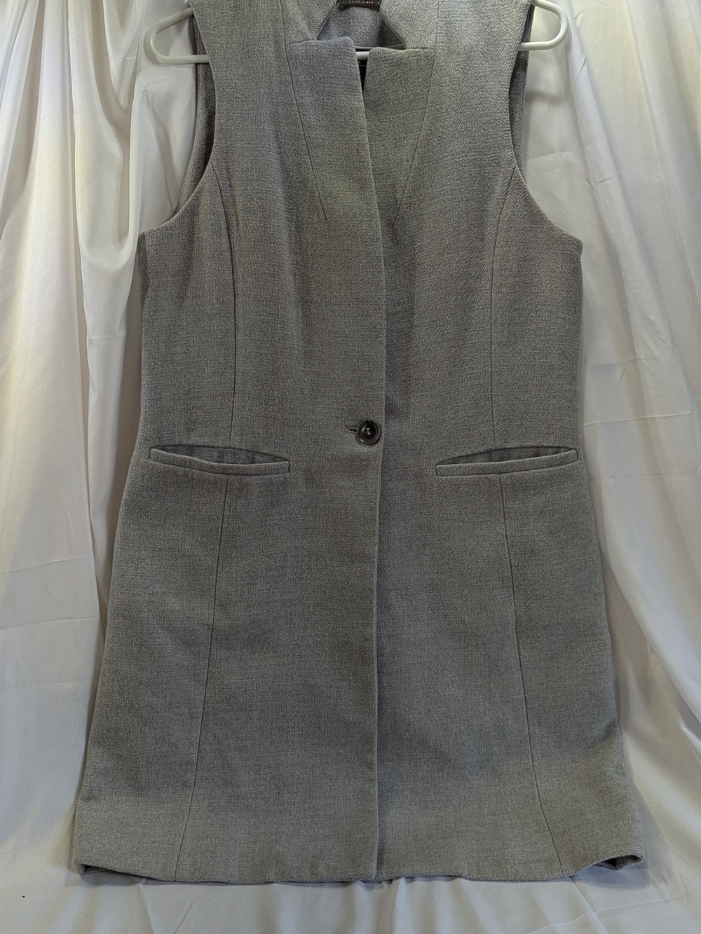 White House Black Market Tailored Grey Sleeveless Vest Coat Size 8